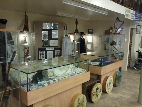 IRA Troubles Conflict Private Tour Museum Graves Murals and Political Analysis - Key details before you book