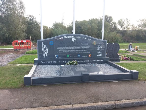 IRA Troubles Conflict Private Tour Museum Graves Murals and Political Analysis - What this Belfast tour is really about