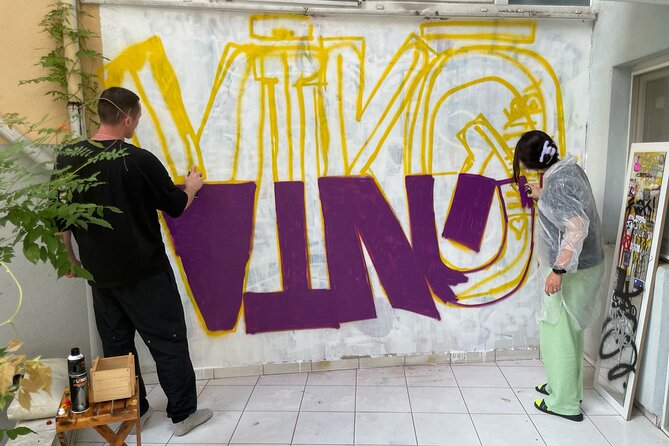 Istanbul Street Art Experience with Local Artists at Home Garden - Starting with coffee, tea, and the story of graffiti
