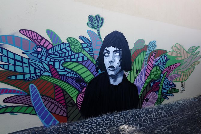 Kickstart Street Art Tour in Lisbon - Walking effort in Graça and Mouraria