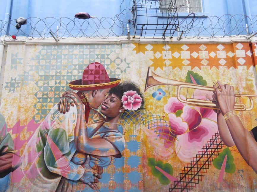 Kingston: Walking Tour with Mural Exploration - Practical advice for a smoother walk