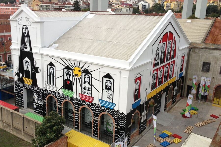 Lisbon: 3-Hour Street Art Tuk Tuk Tour - Who should book this Lisbon tuk tuk tour?
