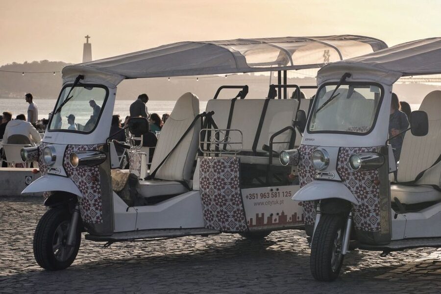 Lisbon: 3-Hour Street Art Tuk Tuk Tour - Alfama and Bairro Alto, two very different stops