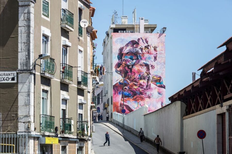 Lisbon: 3-Hour Street Art Tuk Tuk Tour - The guide makes the difference
