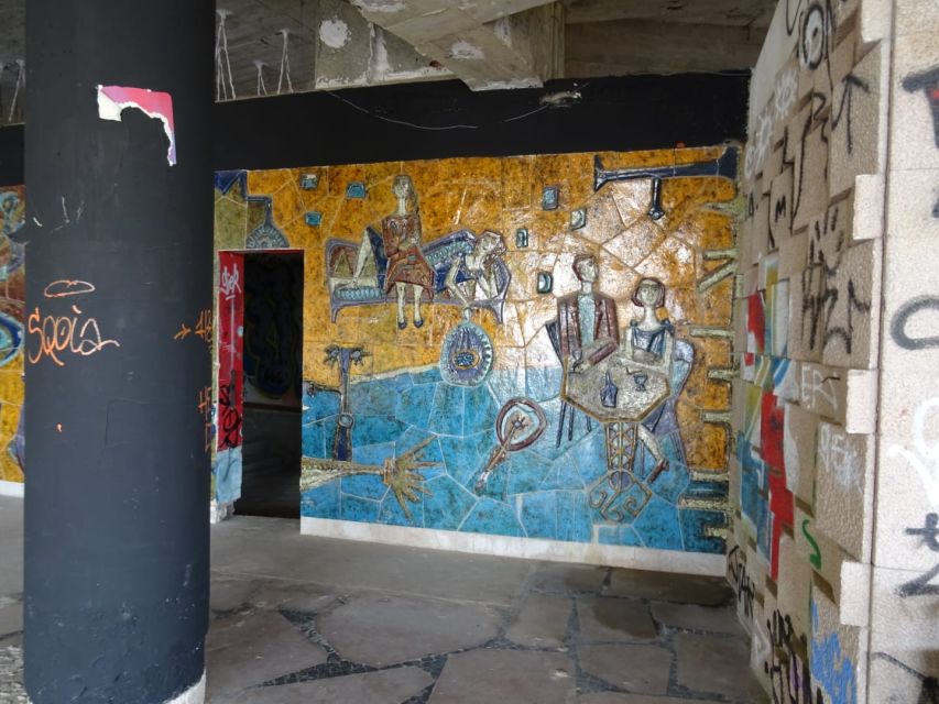 Lisbon: Private Tuk-Tuk Street Art Tour for 2,5 hours - Why this Lisbon street art tour works