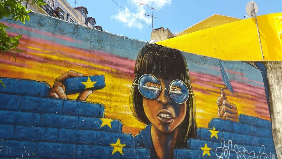 Lisbon: Street Art and Historical Walking Tour - Starting at Miradouro da Graça