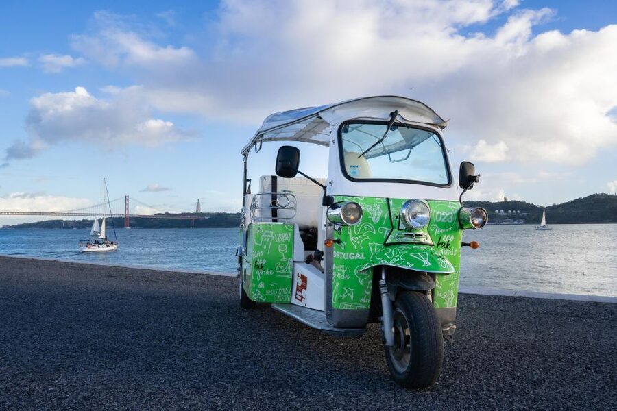 Lisbon Street Art by Tuk Tuk : Graffiti & Murals Discovery - Weather, comfort, and practical limits