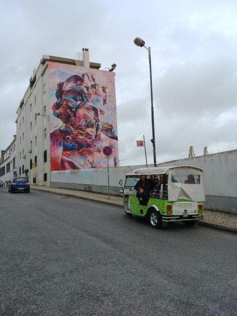 Lisbon Street Art by Tuk Tuk : Graffiti & Murals Discovery - From Vhils and Shepard Fairey to Mário Belém