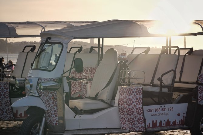 Lisbon Street Art - Private Tuk Tuk Tour with pickup - How to get the most from the art stops