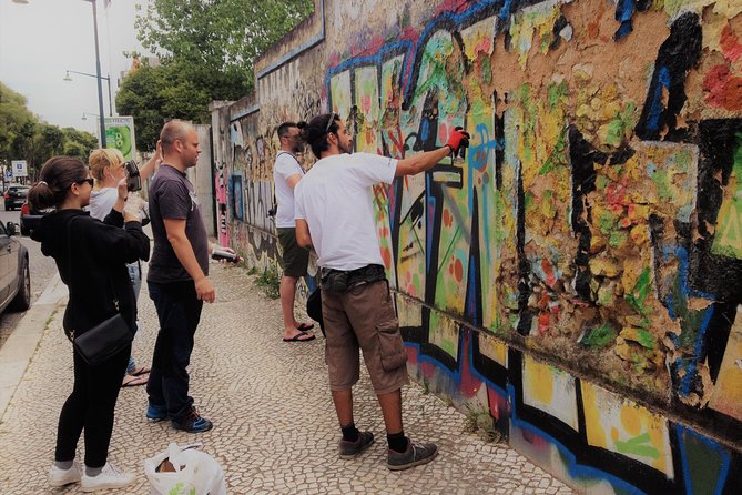 Lisbon Street Art Tour - Why the minivan is worth the price
