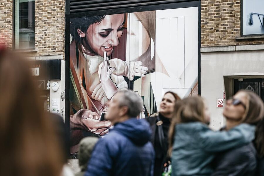 London: East End Street Art Tour and Spray Painting Workshop - Two hours through Shoreditch’s painted streets