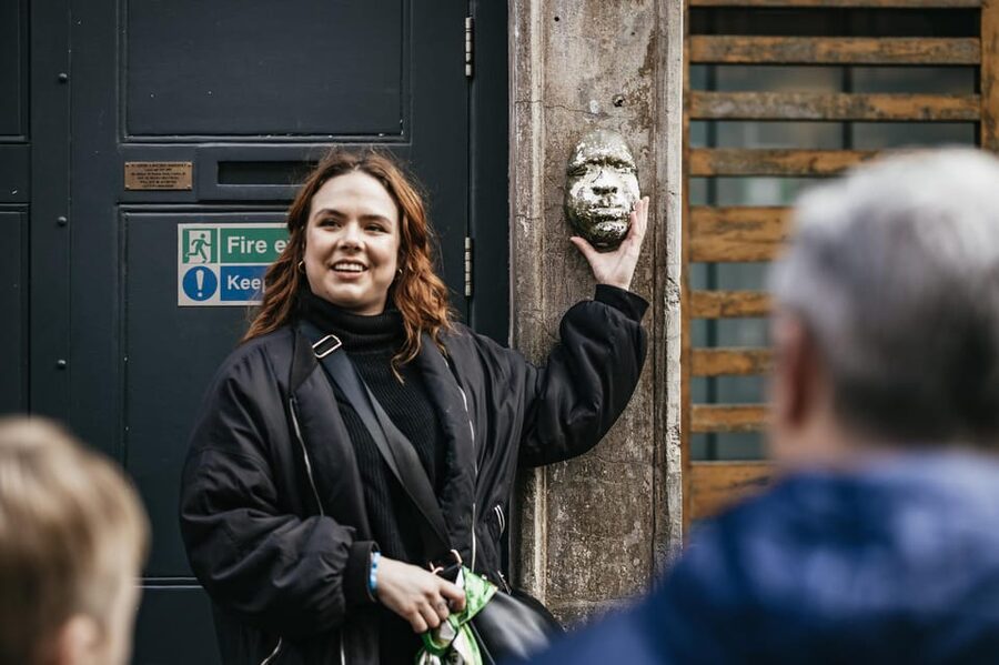 London: East End Street Art Tour and Spray Painting Workshop - Who should book this experience?