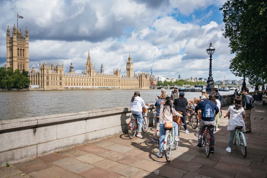 London: Landmarks & Secrets Bike Tour with Pub & Street Art - Final verdict: a smart first-day London ride