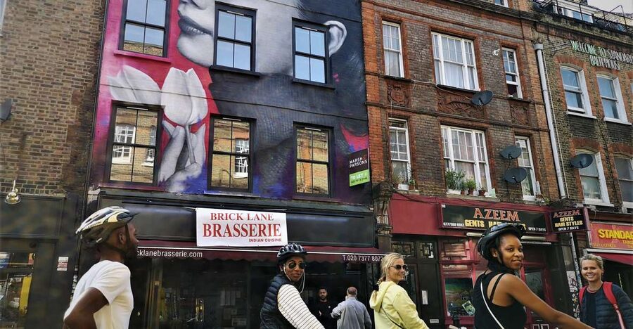 London: Street Art Bike Tour - Why a bicycle makes sense in East London