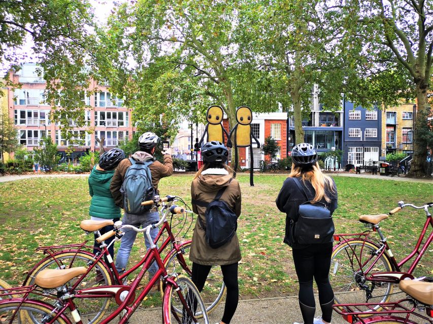 London: Street Art Bike Tour - Brick Lane: a quick start with plenty to see
