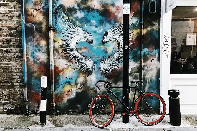 London Street Art Tour of the East End Semi-Private 12ppl Max - Brick Lane, curry houses, markets, and painted walls