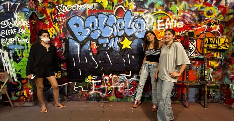 Los Angeles: Experience a Hands-on Graffiti Lesson in LA - Turning Your Idea Into a One-of-a-Kind Piece