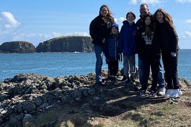 Luxury Giants Causeway Tour in Mercedes + FREE Belfast Mural Tour - The free Belfast mural tour gives the day a serious finish