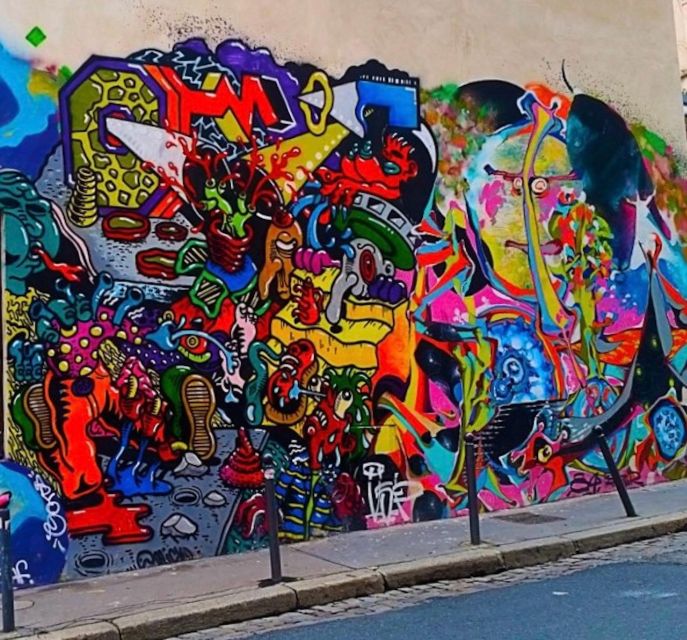 Lyon: Street Art & Street Food Tour - Reading Lyon’s walls instead of just photographing them