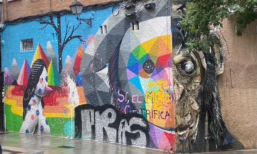 Madrid: Private Grafitis/Street Art Segway Tour 2h - Meeting near Santa Ana Square