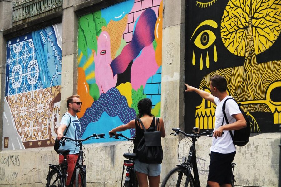 Madrid: Street Art Bike Tour - Malasaña’s Festival Walls and Plaza Dos de Mayo