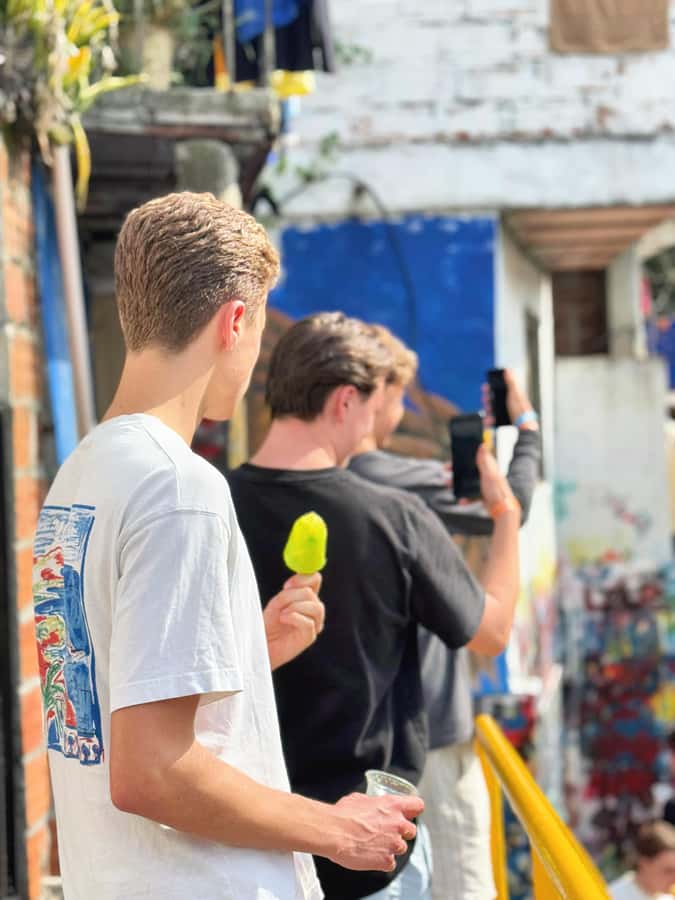 Medellín Comuna 13 local guides snacks and your own graffiti - Starting at Cra. 108 #38-12