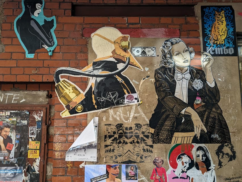 Mega Street Art, Mural, Graffiti Private Tour - Crossing Berlin from west to east