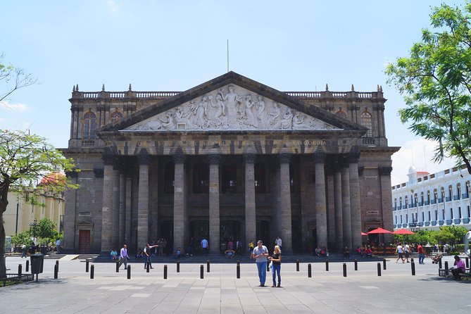 Mexican Muralism in Guadalajara. A Cultural PRIVATE TOUR - Plaza Tapatía, one hour among the central sights