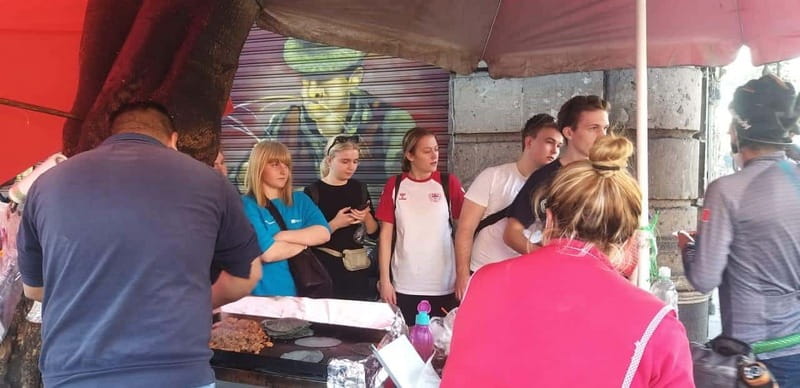 Mexico City: Art Naco, murals & street art bike tour - Should you book the Art Naco bike tour?