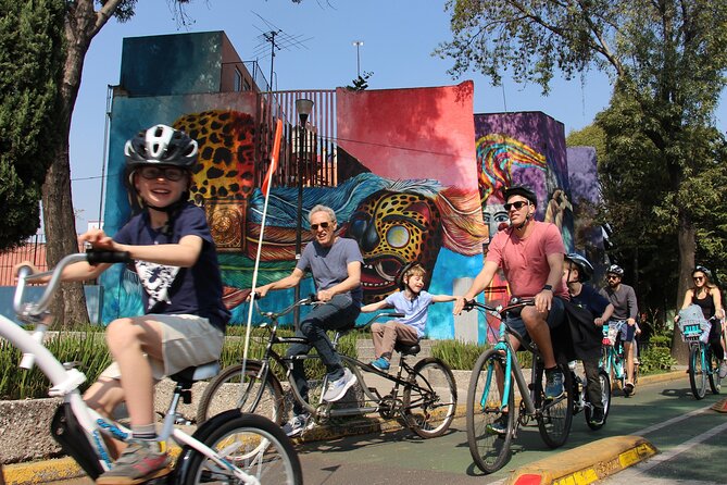 Mexico City; ART NACO : Murals & Street Art Bike Tour - Juárez, Cuauhtémoc, and the large murals near Alameda
