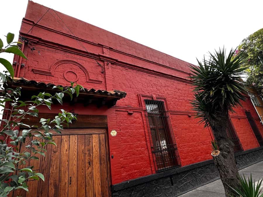 Mexico City: Xochimilco Coyoacan, Frida Kahlo & UNAM Murals - A short stop at the craft workshop