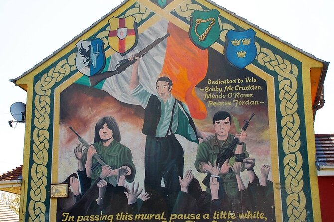 N0 1 Belfast black cab Irish and British mural 2hr private tour - Shankill Road and Loyalist murals