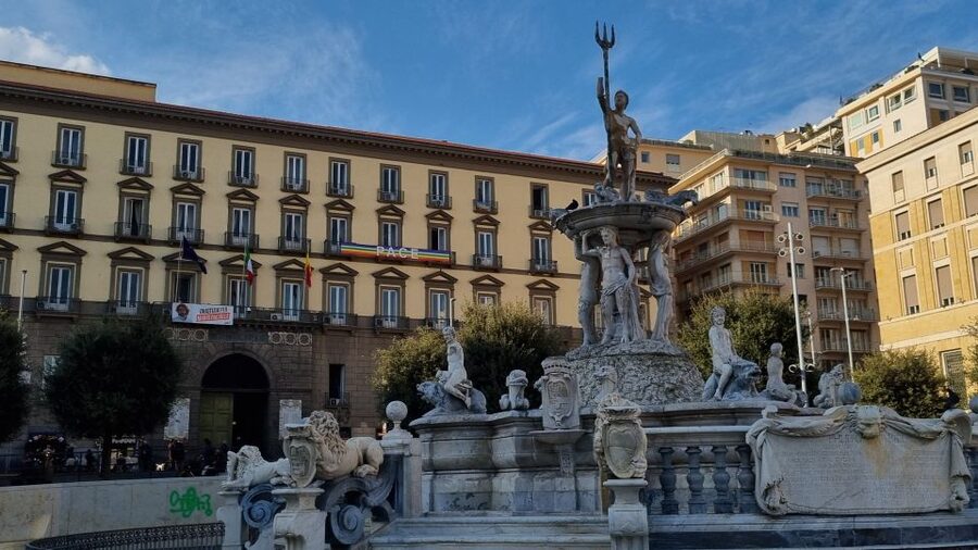 Naples Essentials: Monuments, Local Life & Street Art - Starting at Piazza del Plebiscito