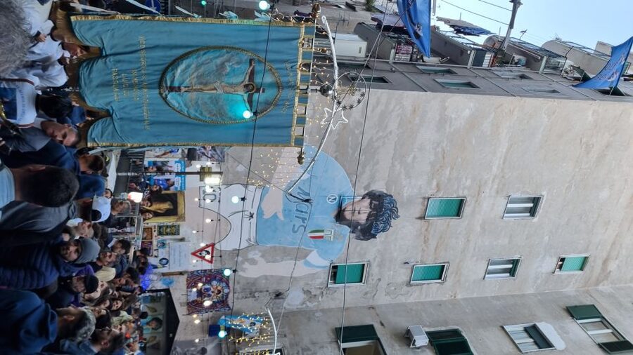 Naples Essentials: Monuments, Local Life & Street Art - Finishing at Toledo Metro Art Station