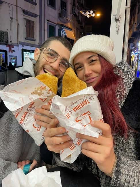 Naples: Street Art, Wine and Food Tasting Walking Tour - Wine, beer and the drinking pace