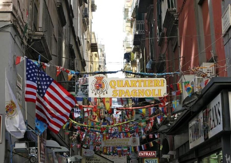 Naples: The Spanish Quarters, Street Art and Local Market - Timing, group feel, and practical comfort