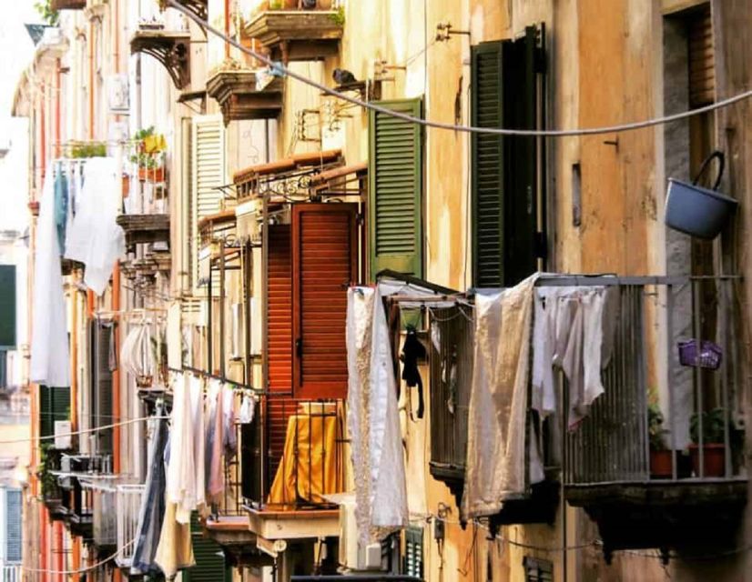 Naples: The Spanish Quarters, Street Art and Local Market - Entering the Spanish Quarters