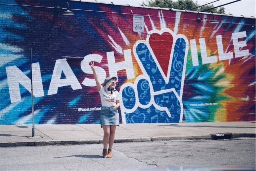 Nashville: Murals and Mimosas Tour - The mimosa stop and small bites