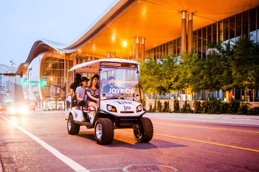 Nashville: Sights, Street Art & Brewery Tour by Golf Cart - Murals and the art stop