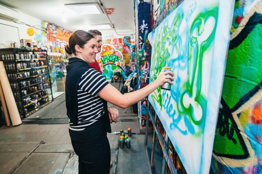 NYC: Brooklyn Graffiti Workshop with Local Artist - Choosing the canvas option for a personal souvenir