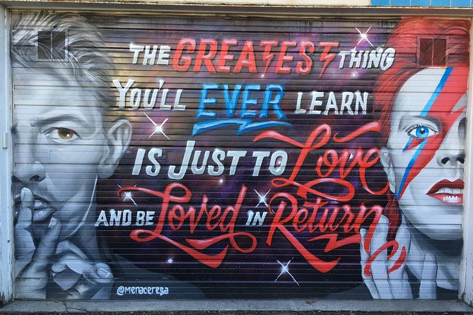 Offbeat Street Art Tour of Chicago: Urban Graffiti, Art, and Murals - A short pause at Ipsento 606
