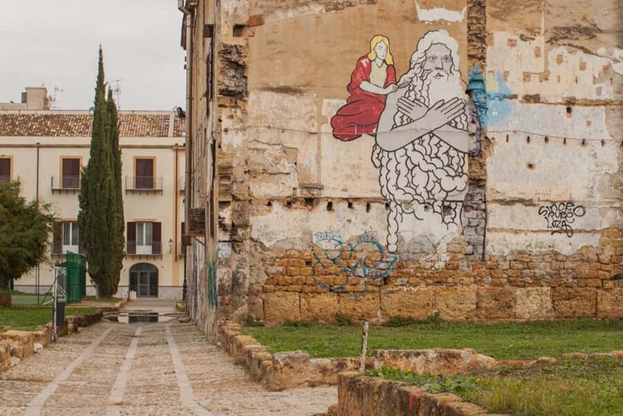 Palermo: Street Art and Urban Life Walk - The tram ride toward Sperone