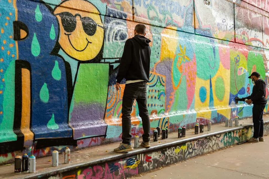 Paris: Graffiti and Street Art Workshop - Choosing lettering and shaping your idea