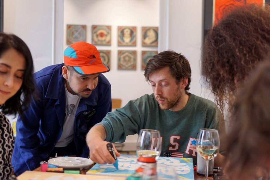 Paris: Graffiti on Canvas Workshop at an Art Studio - The first step: turning an idea into a simple design