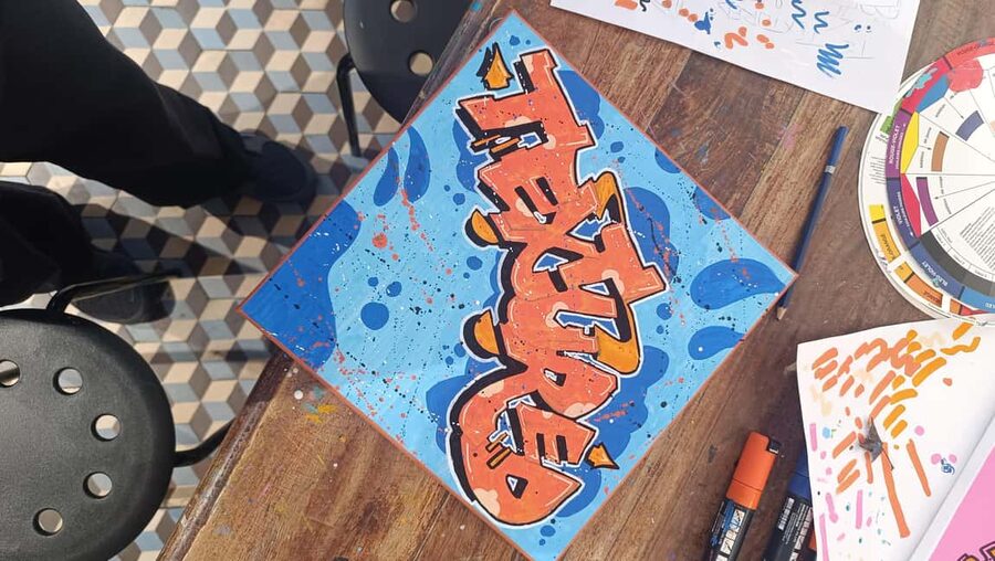 Paris: Graffiti on Canvas Workshop at an Art Studio - Making the canvas your own