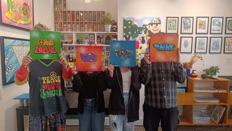 Paris: Graffiti on Canvas Workshop at an Art Studio - A few smart ways to improve your result