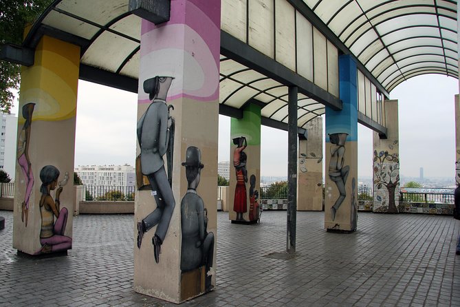Paris Off the Beaten Path Street Art Walking Tour - Why the small group changes the experience