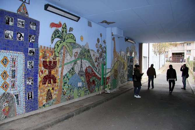 Paris Off the Beaten Path Street Art Walking Tour - What makes the guide important