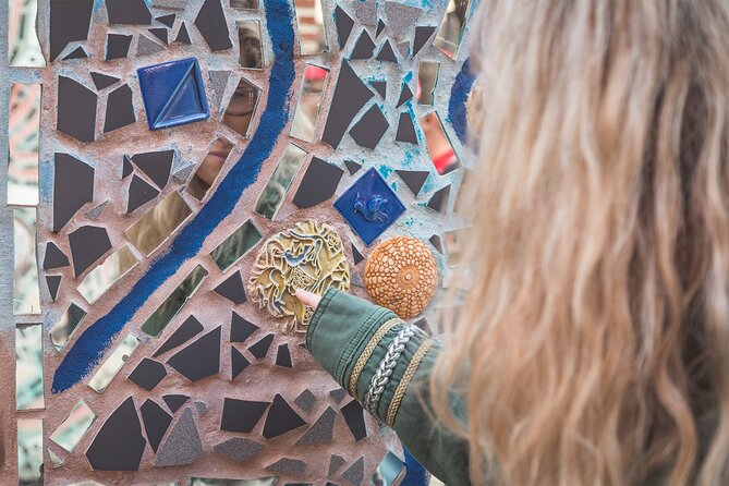 Philadelphia Murals and Street Art Tour with Magic Gardens - Guide style and the small-group question