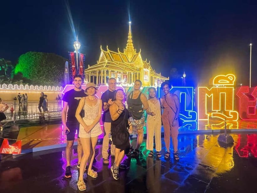 Phnom Penh: Street Art and Food Tour with Pickup and Beer - Why the street art gives this food tour its shape